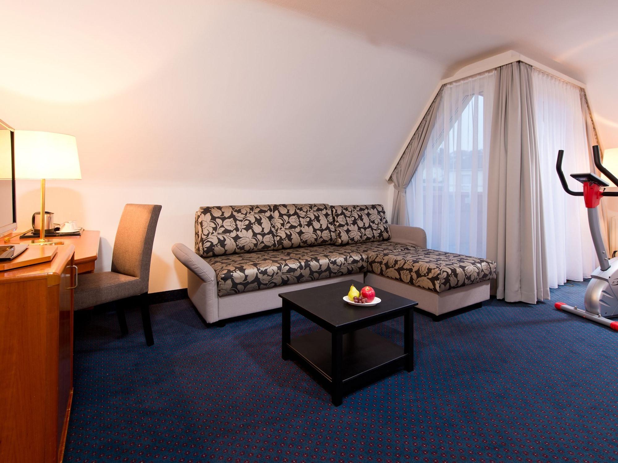 Achat Hotel Neustadt an der Weinstraße מראה חיצוני תמונה