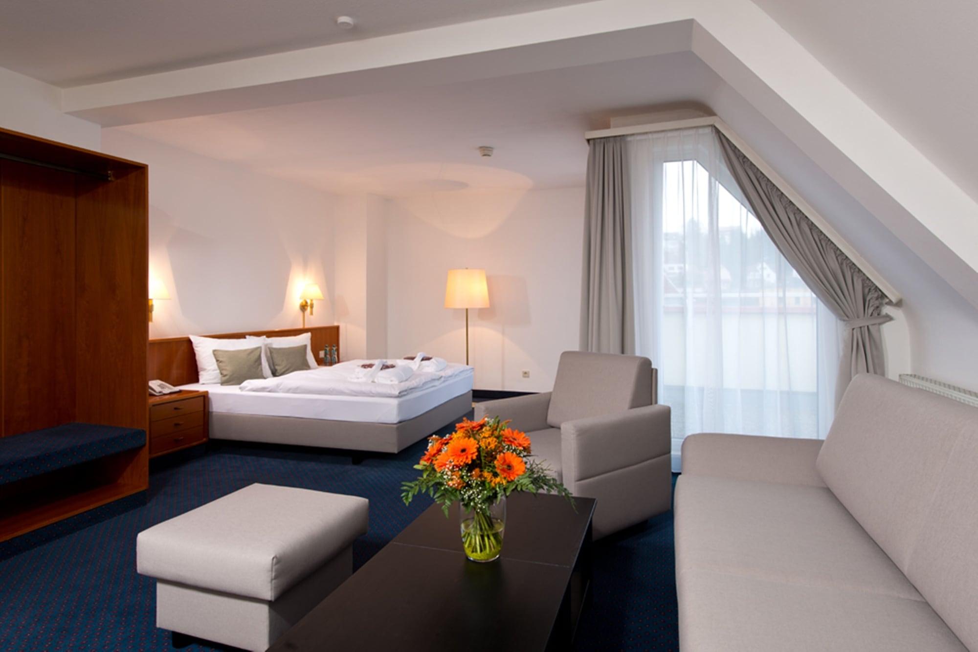 Achat Hotel Neustadt an der Weinstraße מראה חיצוני תמונה