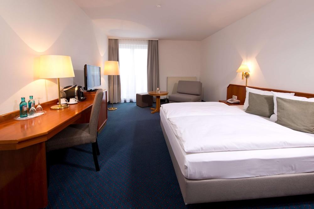 Achat Hotel Neustadt an der Weinstraße מראה חיצוני תמונה