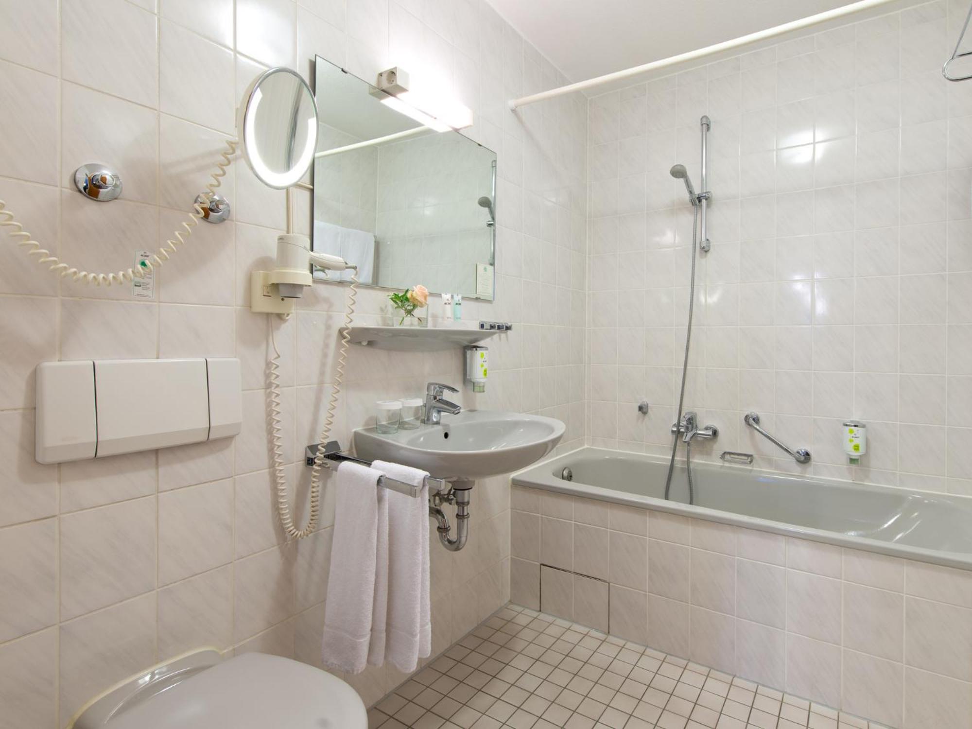 Achat Hotel Neustadt an der Weinstraße מראה חיצוני תמונה